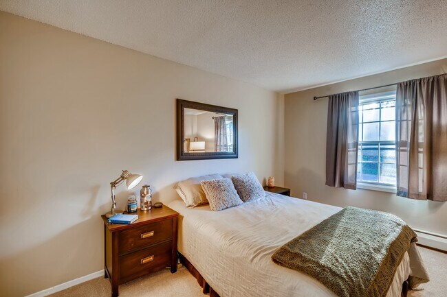 Building Photo - 816 Old Settlers Trl