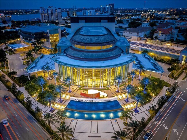 Building Photo - 550 Okeechobee Blvd