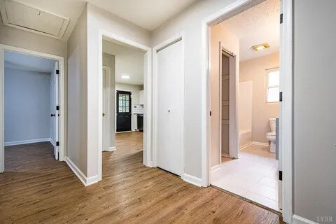 Building Photo - 2712 Memorial Ave