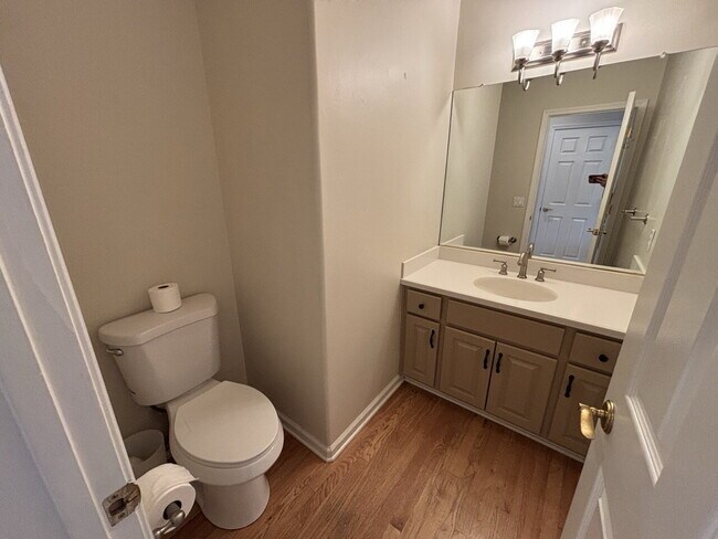 Building Photo - Amazing home in desirable Placerville neighborhood!