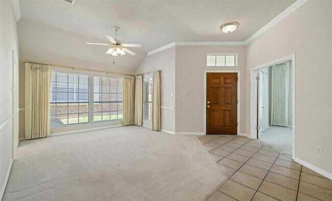 Building Photo - 10133 Cassandra Dr