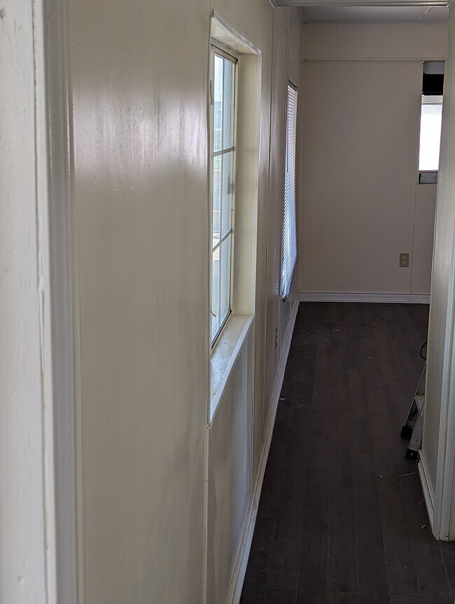 Building Photo - 21442 Coyote Trl