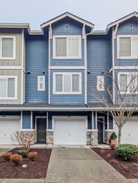 Building Photo - Charming & move in ready 2 bed, 2.5 bath t...