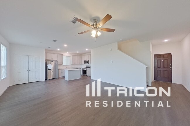 Building Photo - 2406 Carlow Ln