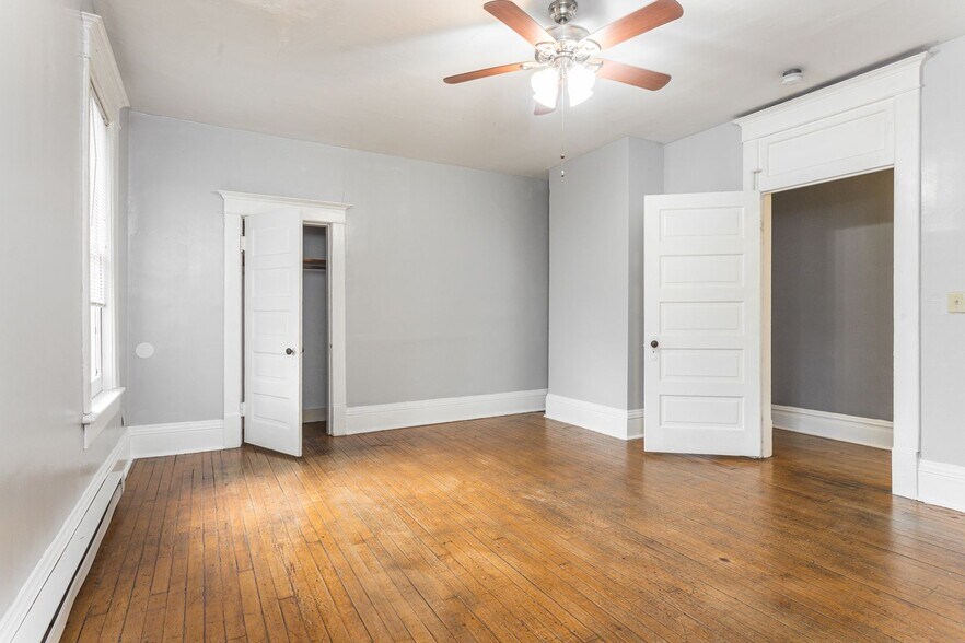 Building Photo - 938 Fort Wood St