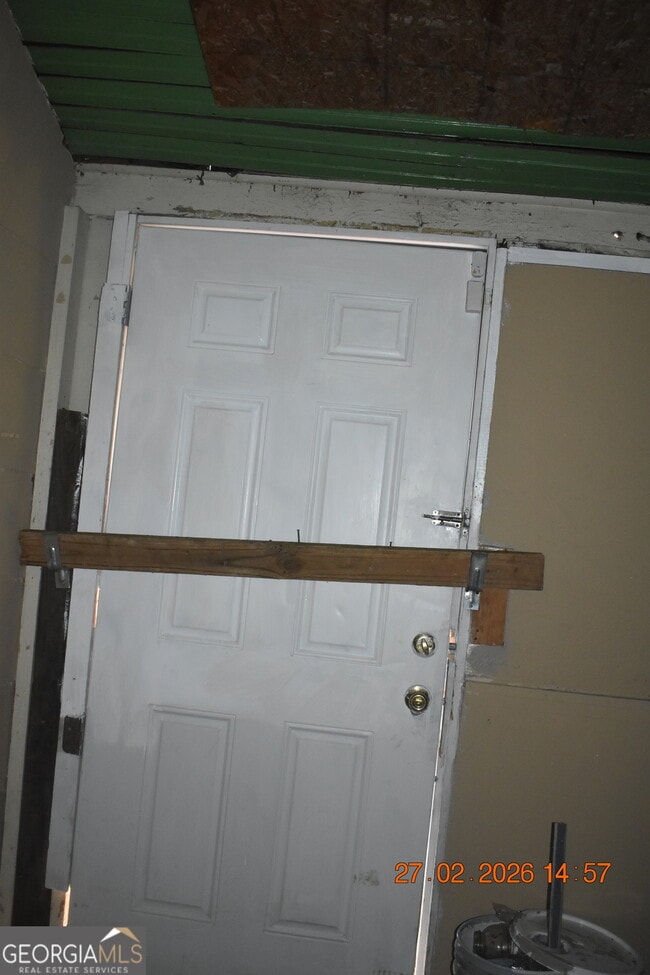 Building Photo - 4048 Kemper Ave