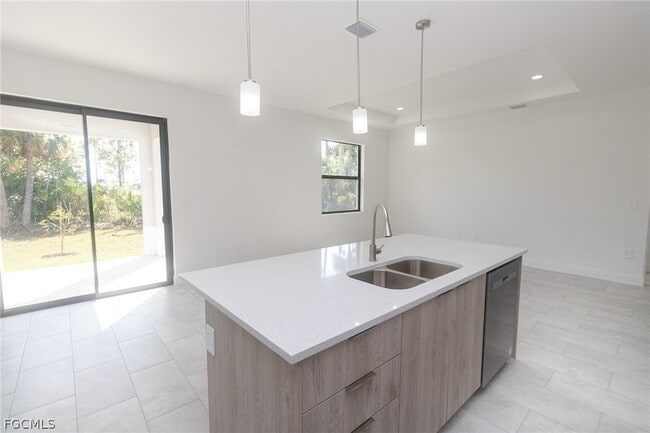 Building Photo - 9041 Lamkin Cir