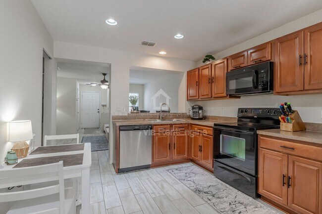Building Photo - 5095 Dominica Dr
