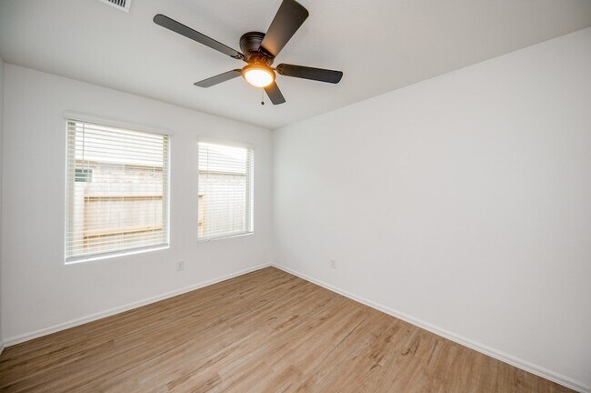 Building Photo - 27122 River Birch Ridge Dr
