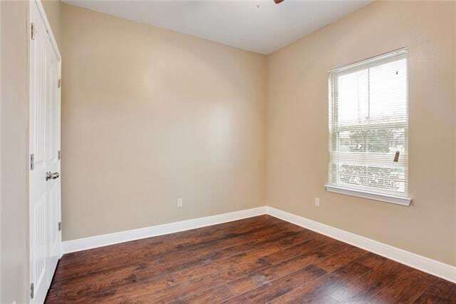 Building Photo - 81 Carriage Ln