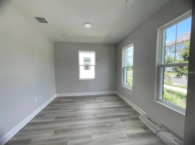 Building Photo - 15475 Bay Brg St