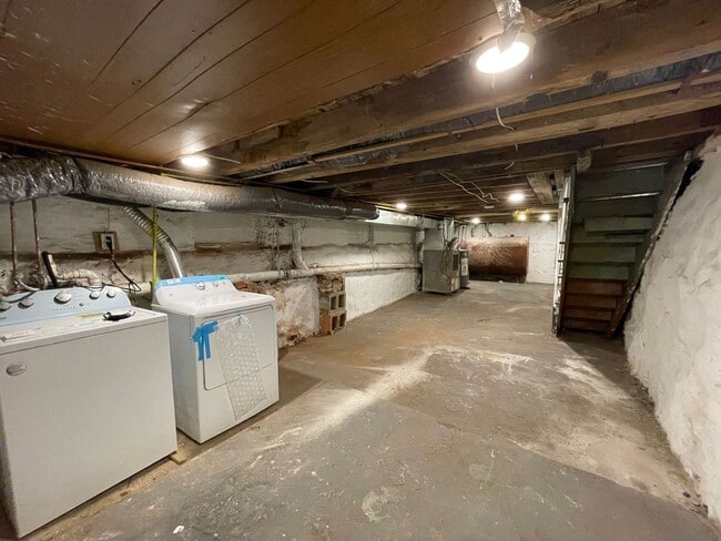 Building Photo - Spacious 3 Bedroom 2 Bath in Darby