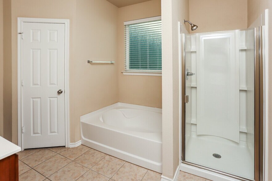 Building Photo - 10973 Caldwell Ln