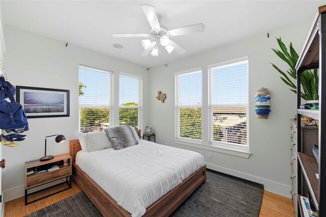 Building Photo - 2128 Sage Creek Loop