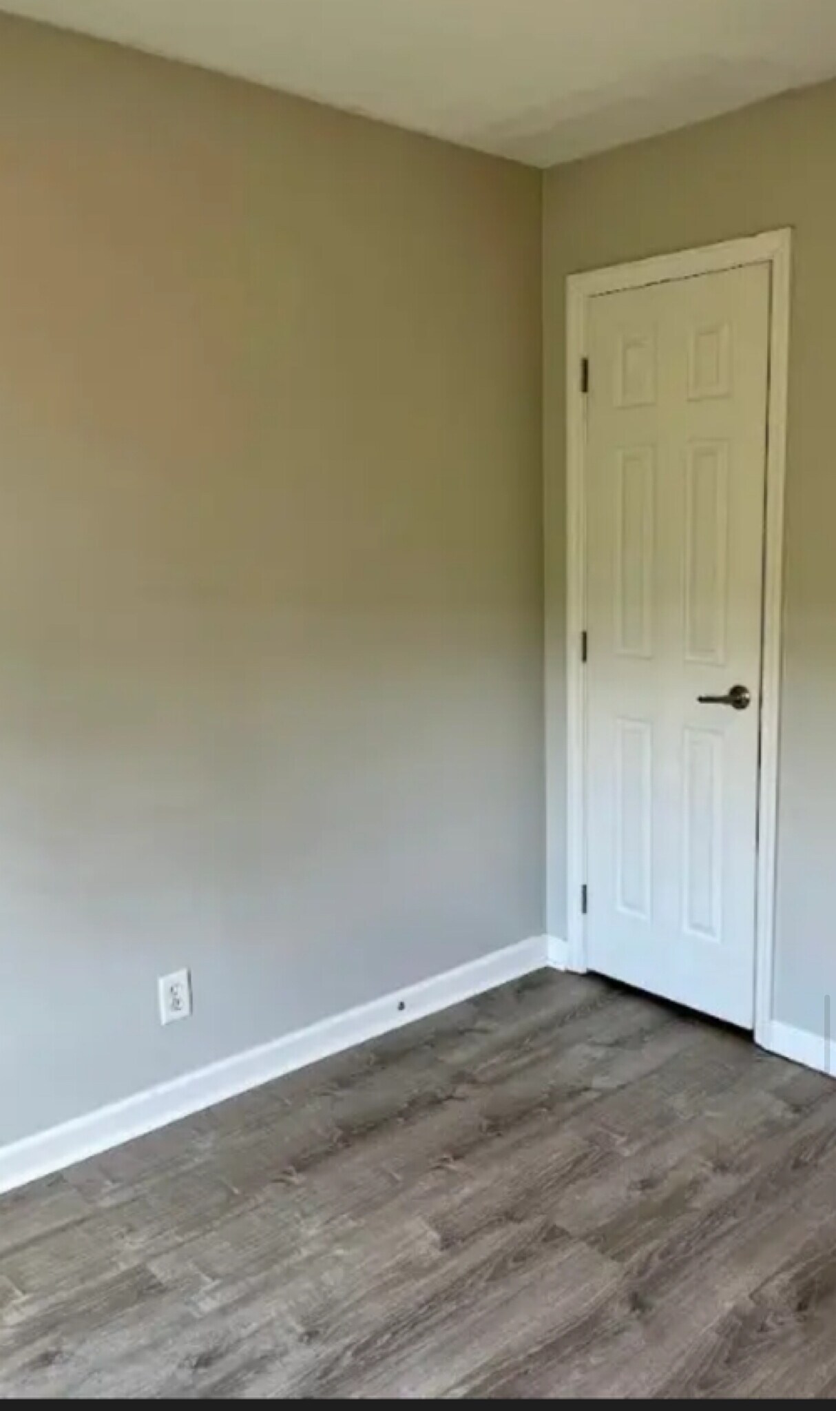 Building Photo - 75 S Maiden St