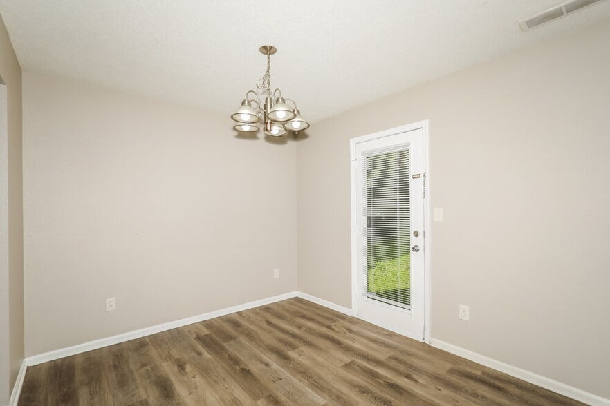 Building Photo - 4349 Village Trace Ct