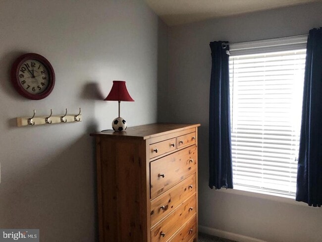 Building Photo - 250 Schramm Lp