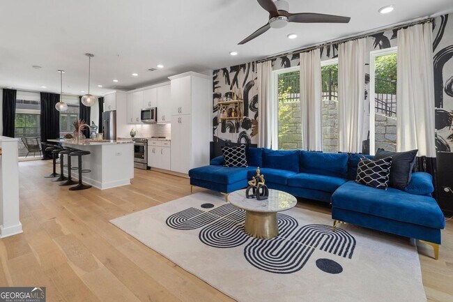 Building Photo - 371 Pratt Dr SE