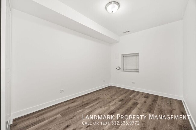 Building Photo - 2038 W 21st St