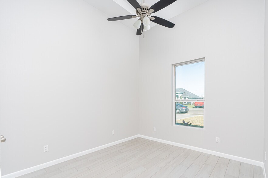 Building Photo - 2004 Ginger Ave