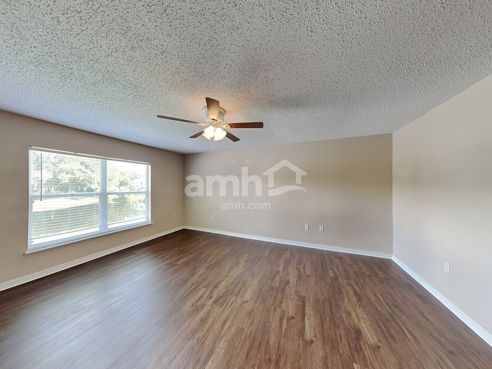 Building Photo - 10114 Maronda Dr