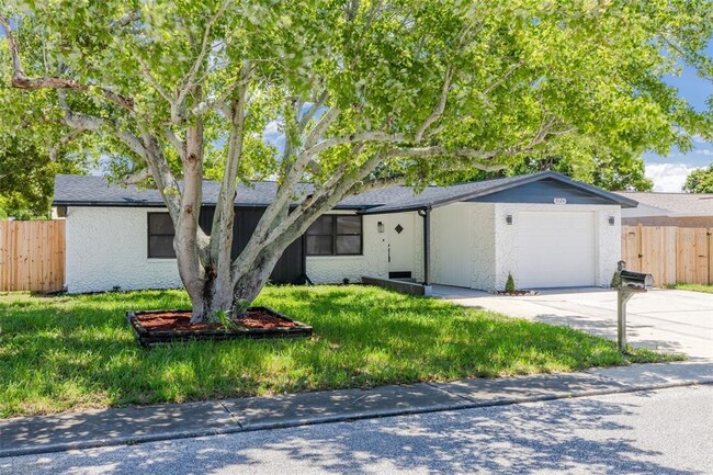 Building Photo - 9124 Lido Ln