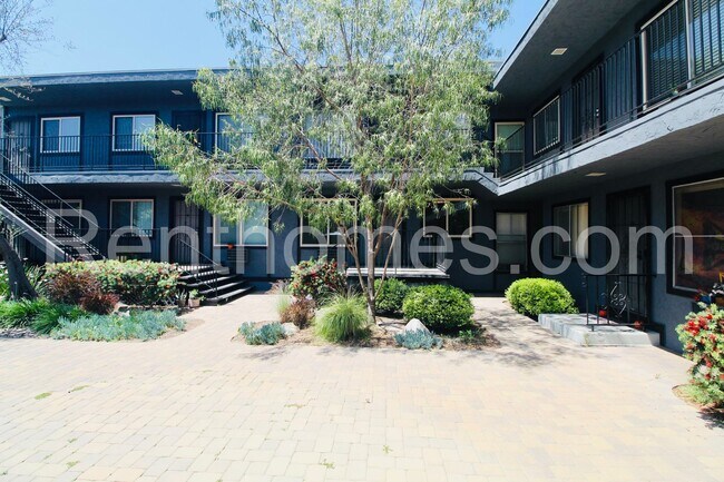 Building Photo - 8150 Lemon Ave