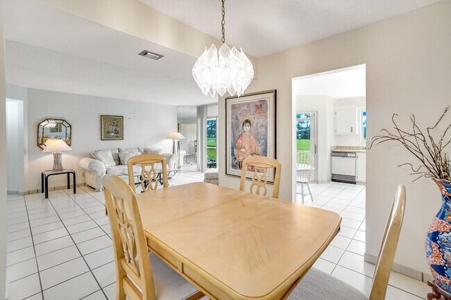 Building Photo - 3951 Via Poinciana