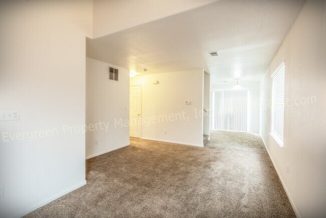 Building Photo - 802 Waterglen Dr