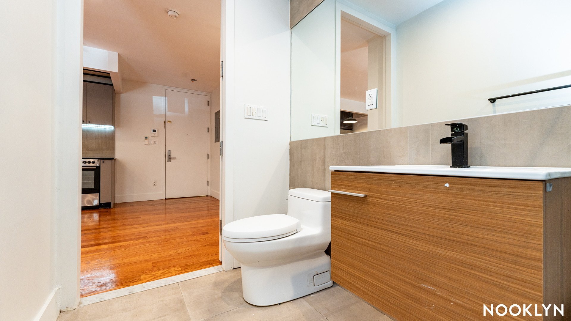 Building Photo - 620 Parkside Ave