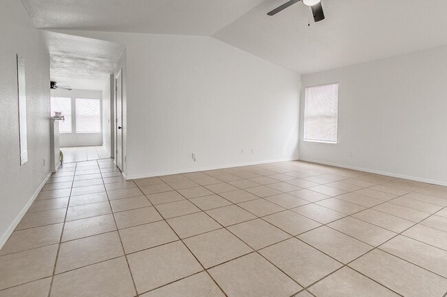 Building Photo - 913 SW 153rd St