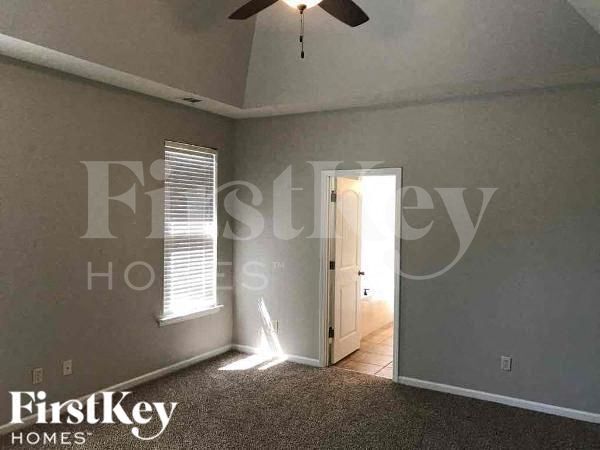 Building Photo - 1298 Easterwood Blvd