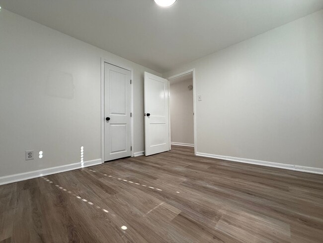 Building Photo - Remodeled 3BD/ 2Bath