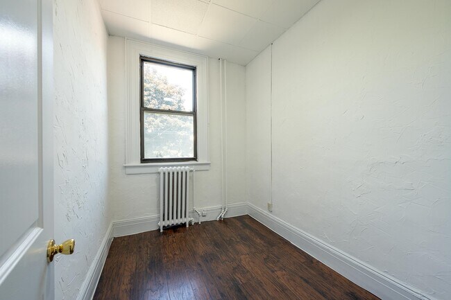 Building Photo - 85 Palisade Ave