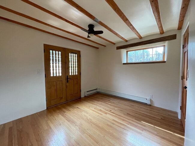 Building Photo - 703 Alto St