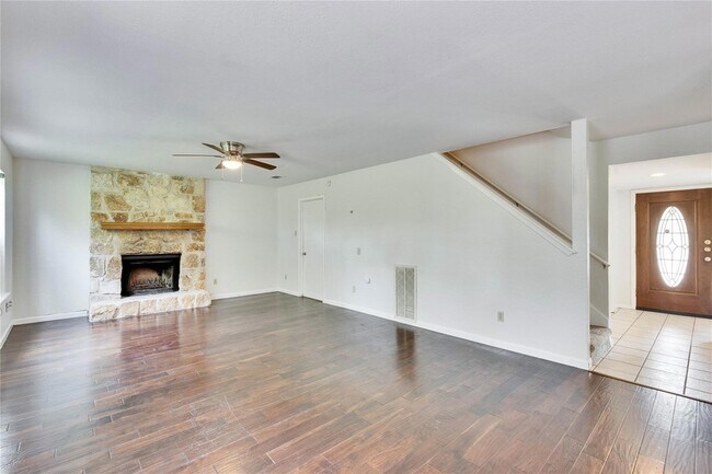 Building Photo - 7501 Gaines Mill Ln