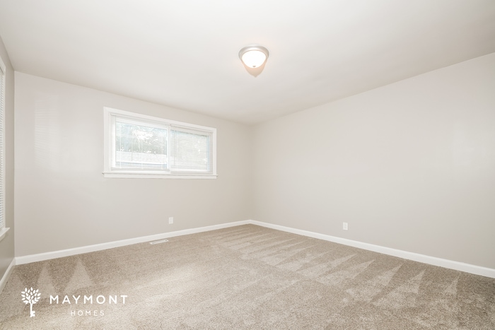 Building Photo - 4117 Oakridge Dr