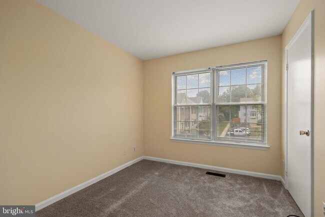 Building Photo - 17346 Wexford Loop
