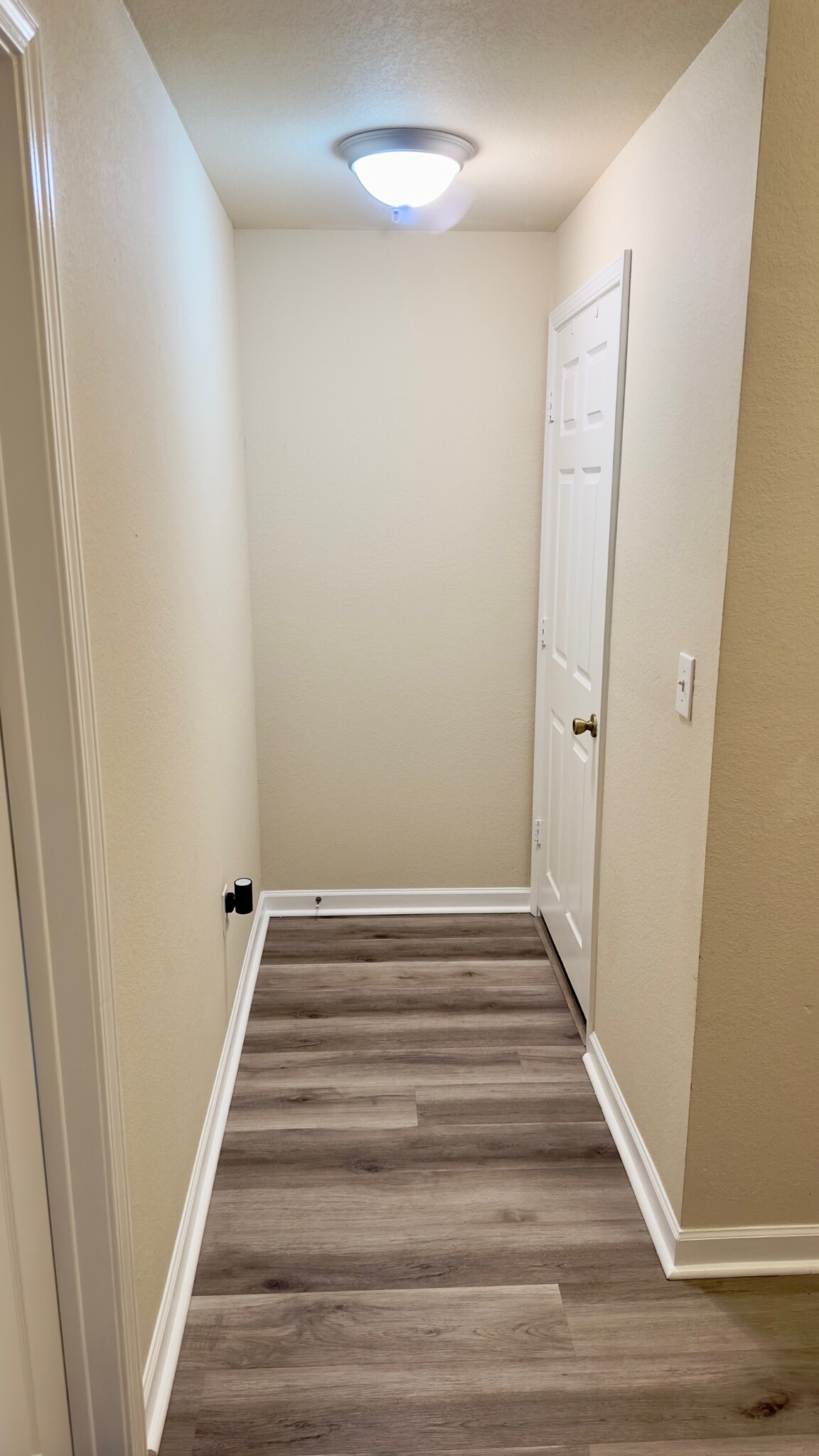 Building Photo - 405 S Villa San Marco Dr