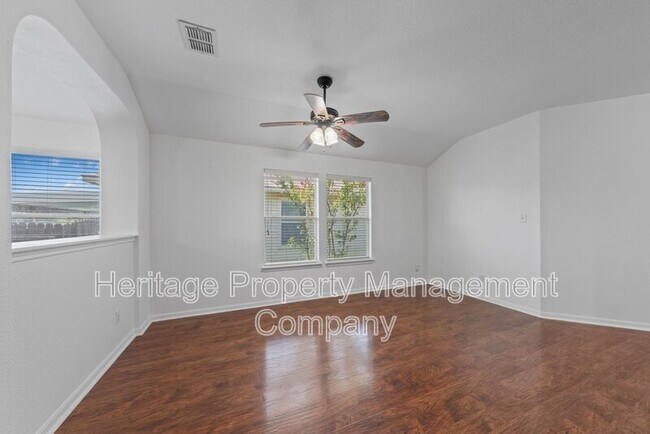 Building Photo - 9302 Mare Country