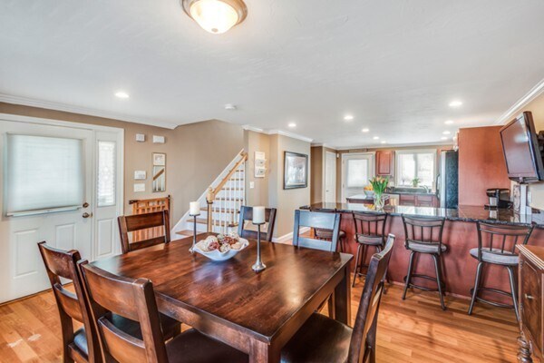 Building Photo - 37 Parker St