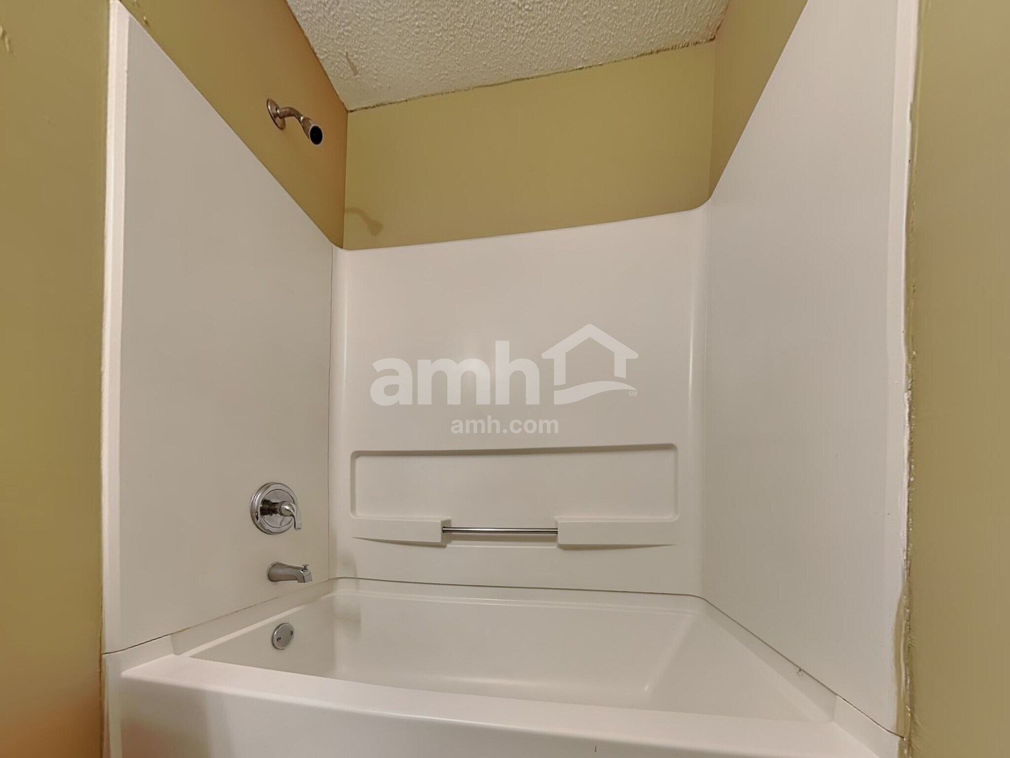 Building Photo - 704 Pepperstone Ct