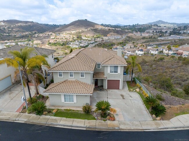 Building Photo - 10394 Valley Waters Dr