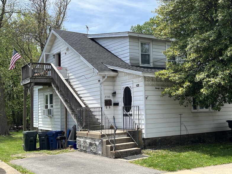 Primary Photo - 2530 Radcliffe Ave