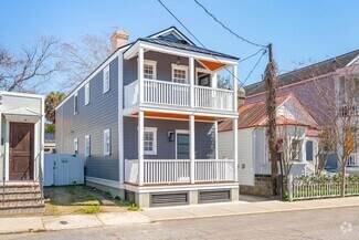Building Photo - Tastefully Renovated Downtown Charleston Home