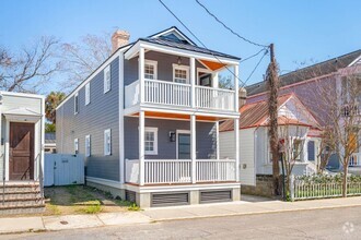 Building Photo - Completely Renovated Downtown Charleston Home