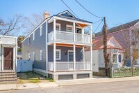 Building Photo - Tastefully Renovated Downtown Charleston Home