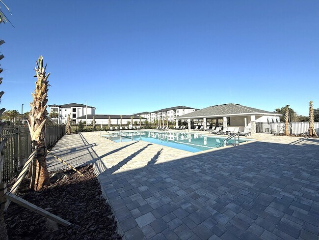 Building Photo - 1967 Tamarack Pass