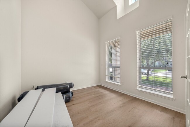Building Photo - 6411 Westward Wood Way
