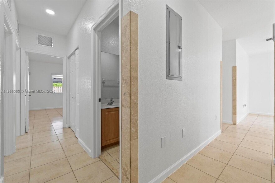 Building Photo - 18348 SW 139th Pl